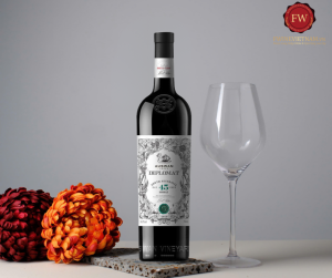 Rượu vang Auswan Creek Diplomat 45 Shiraz